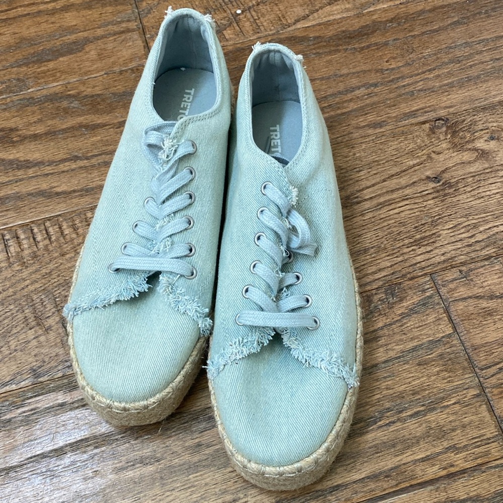 Tretorn Jean platform espadrilles size 10